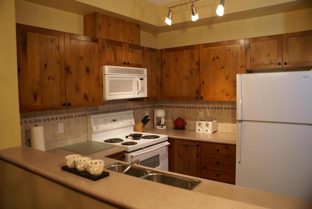 Whistler Superior Properties Ruang foto